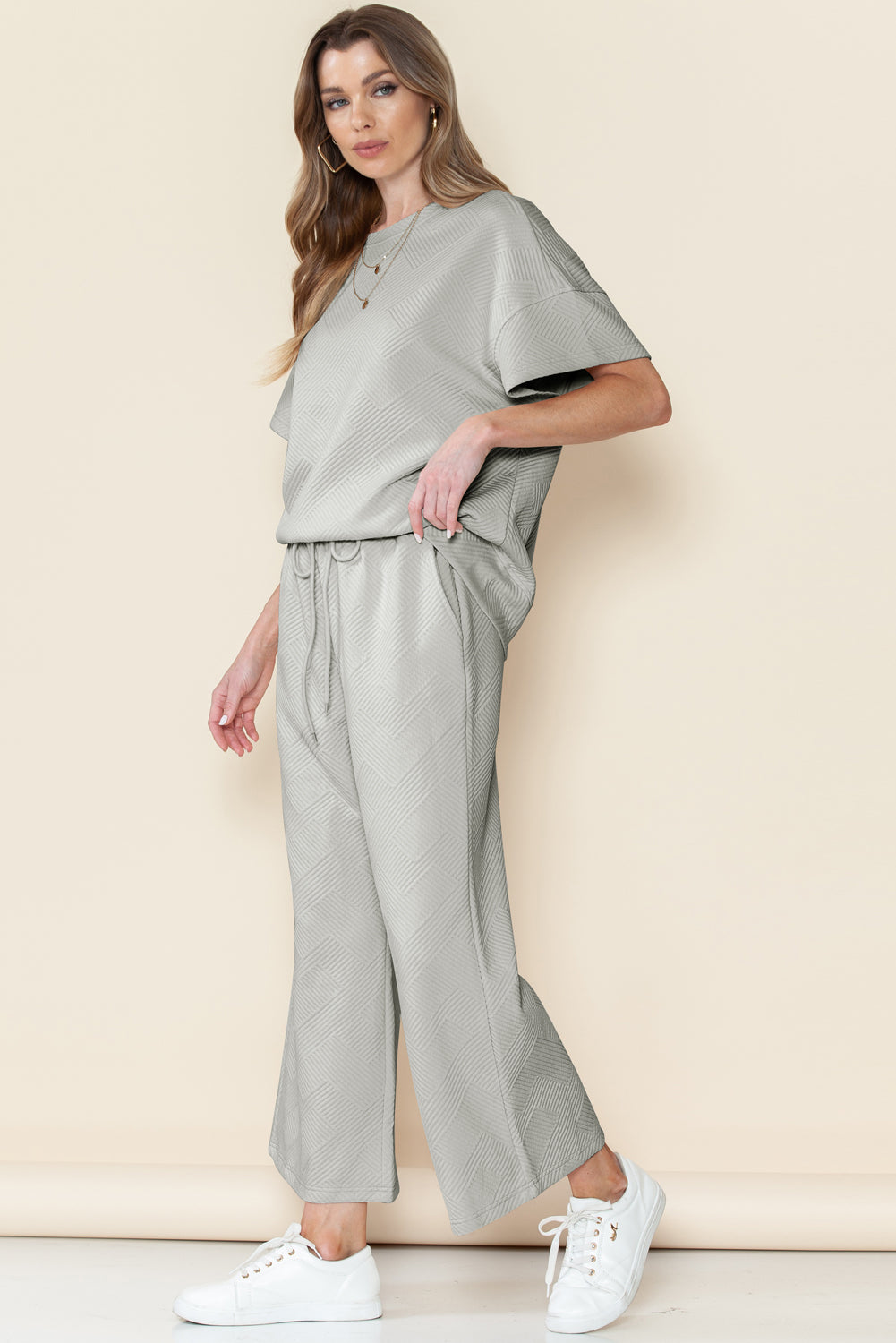 Textured Loose Fit T Shirt and Drawstring Pants Set w/Pockets