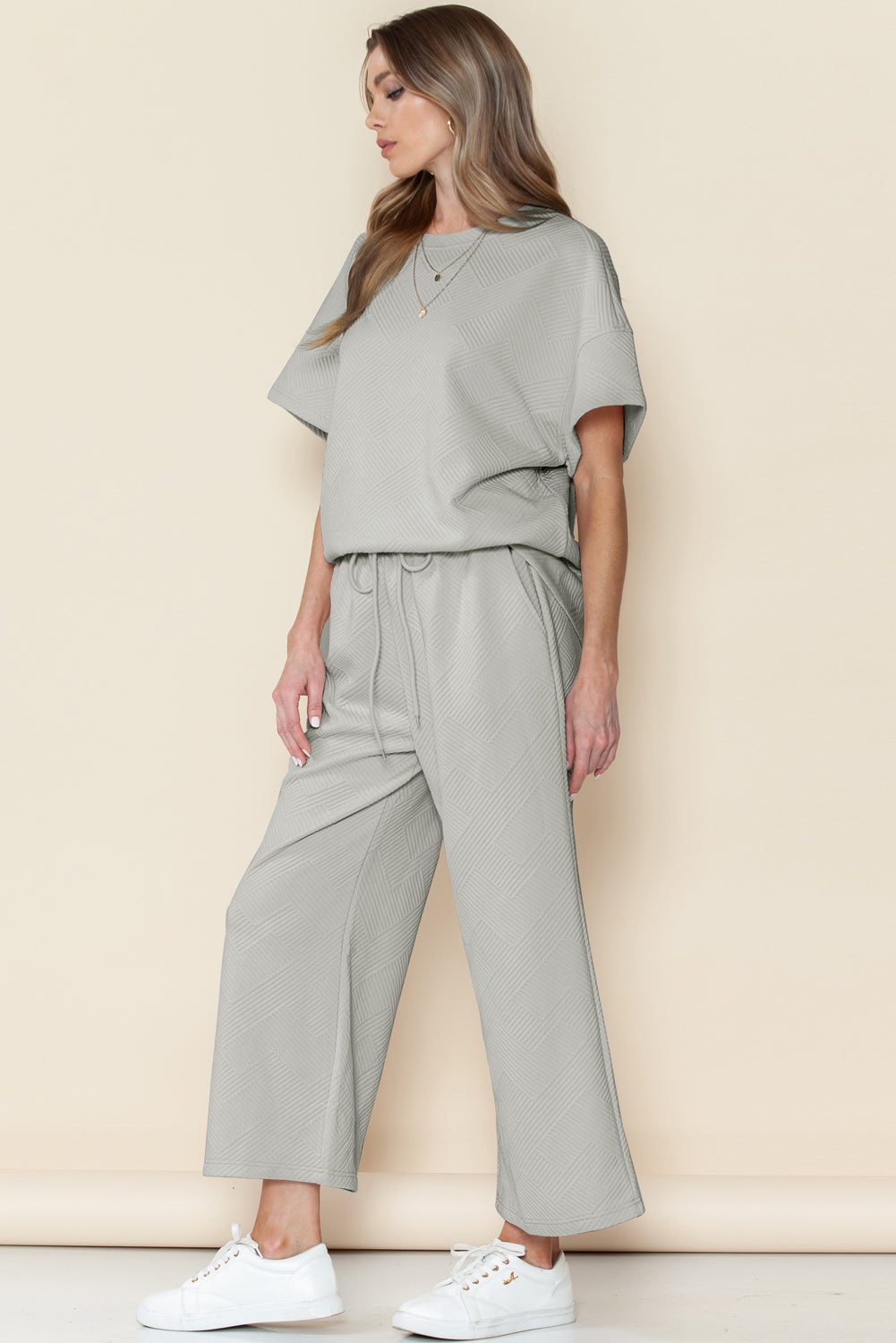 Textured Loose Fit T Shirt and Drawstring Pants Set w/Pockets