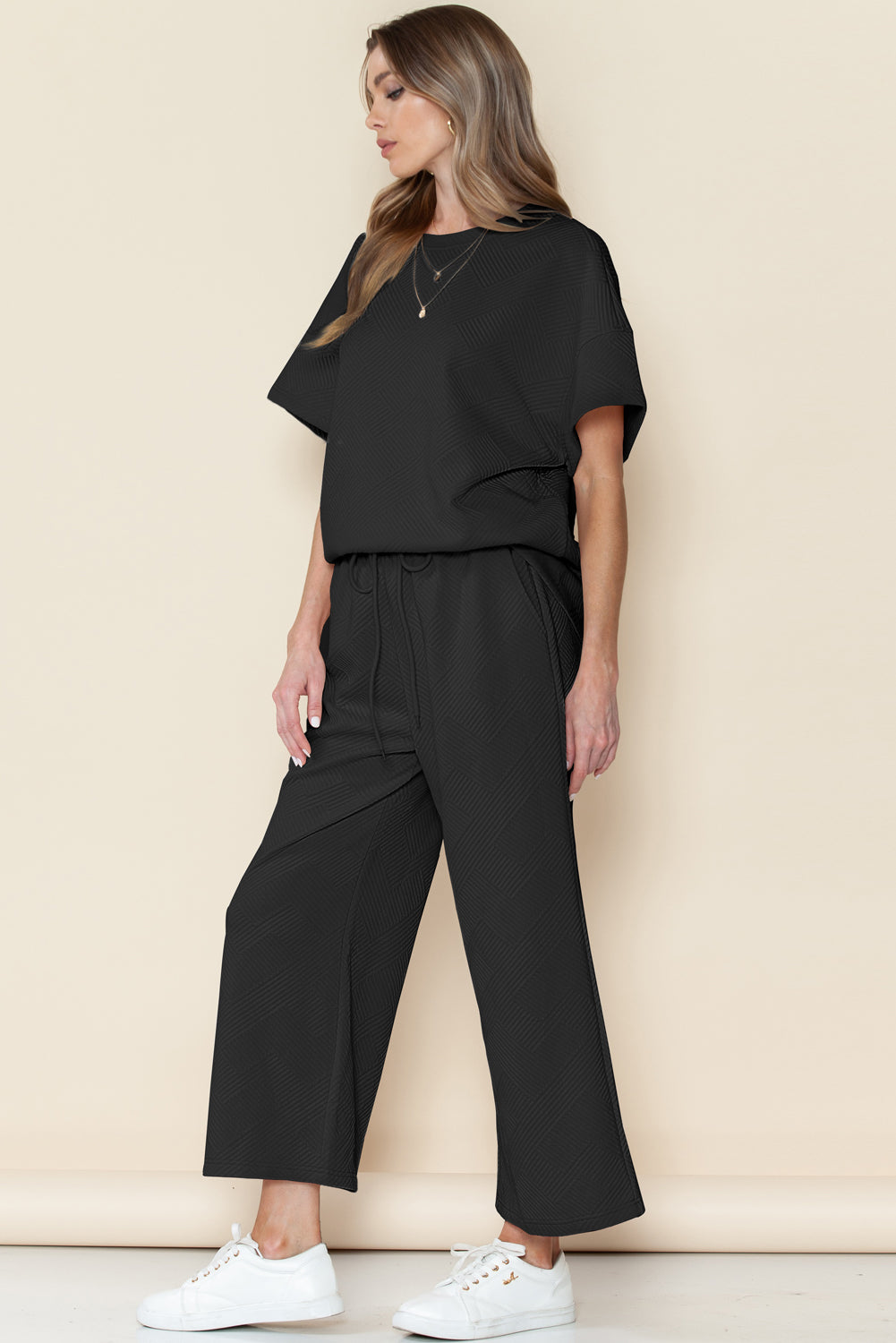 Textured Loose Fit T Shirt and Drawstring Pants Set w/Pockets